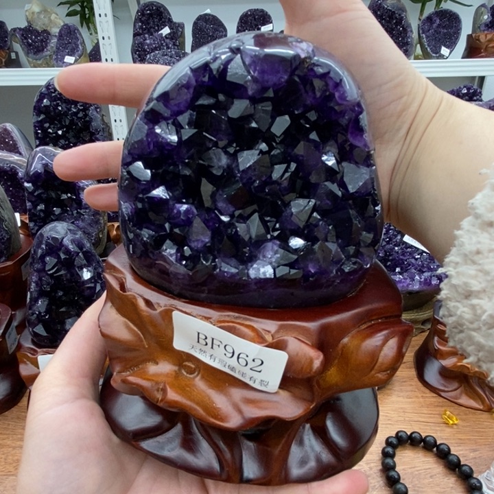 紫晶大型摆件（非配饰）未镶嵌