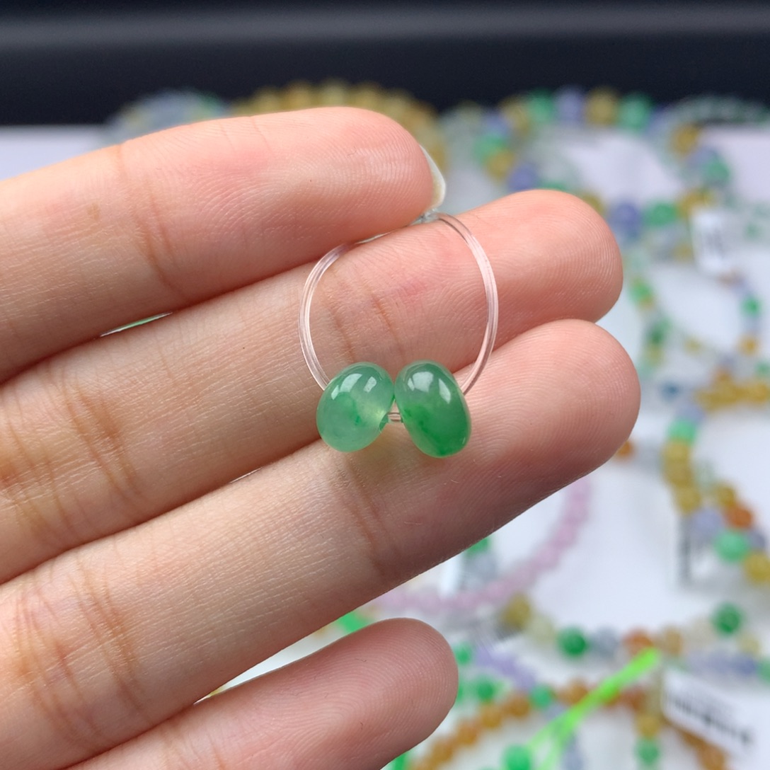 翡翠手链未镶嵌星***光卡