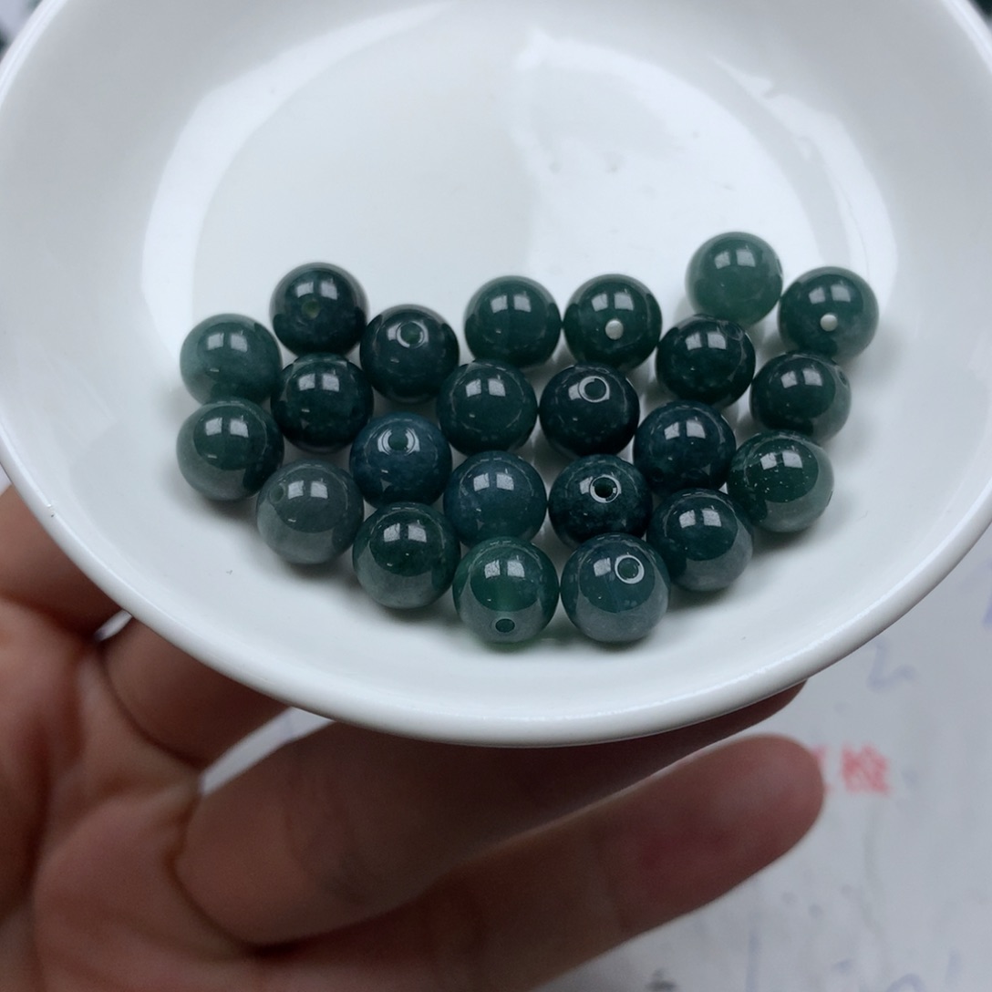 翡翠颈饰未镶嵌卡8➕。23颗➕1