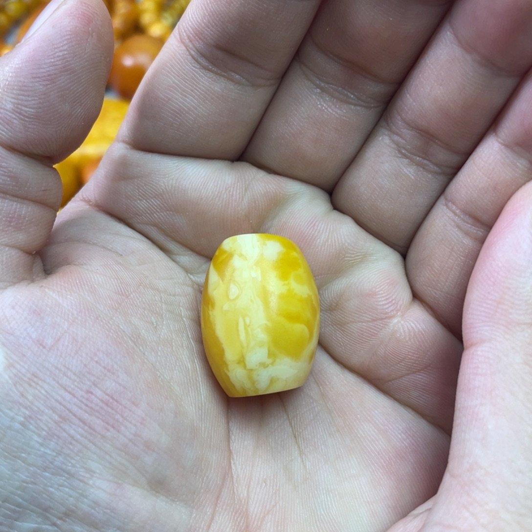 琥珀未镶嵌吊坠(不含链)