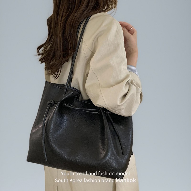 复古腋下包包女2025新款潮时尚托特包简约大容量通勤单肩包