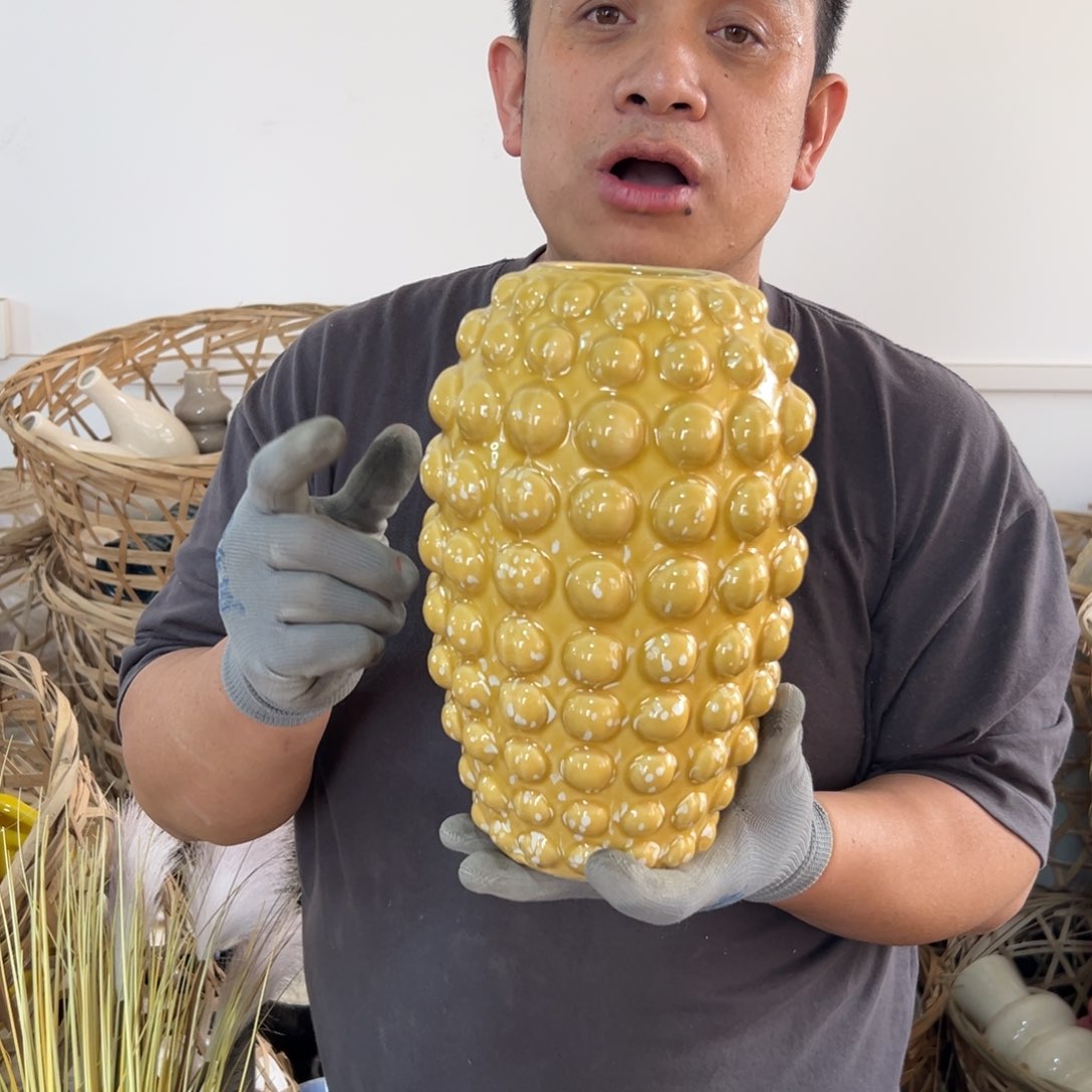 摆件63 号高中低温工艺瓶（部分微瑕）