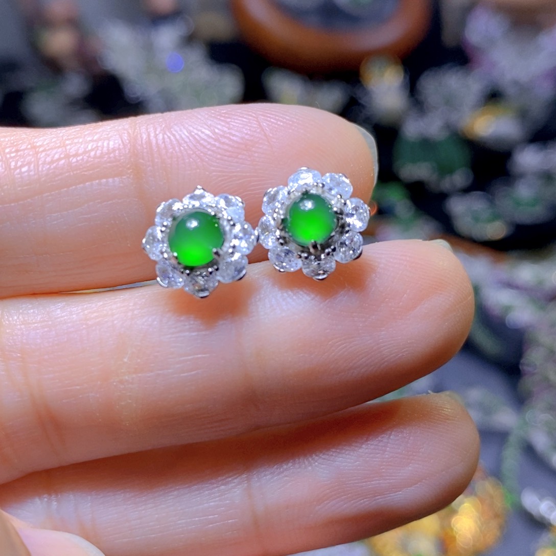 翡翠颈饰银S925镶嵌天然翡翠