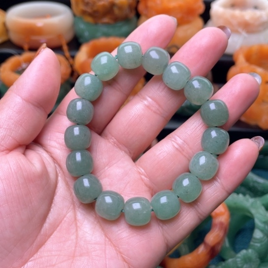 【闪购商品】石英质玉手镯未镶嵌