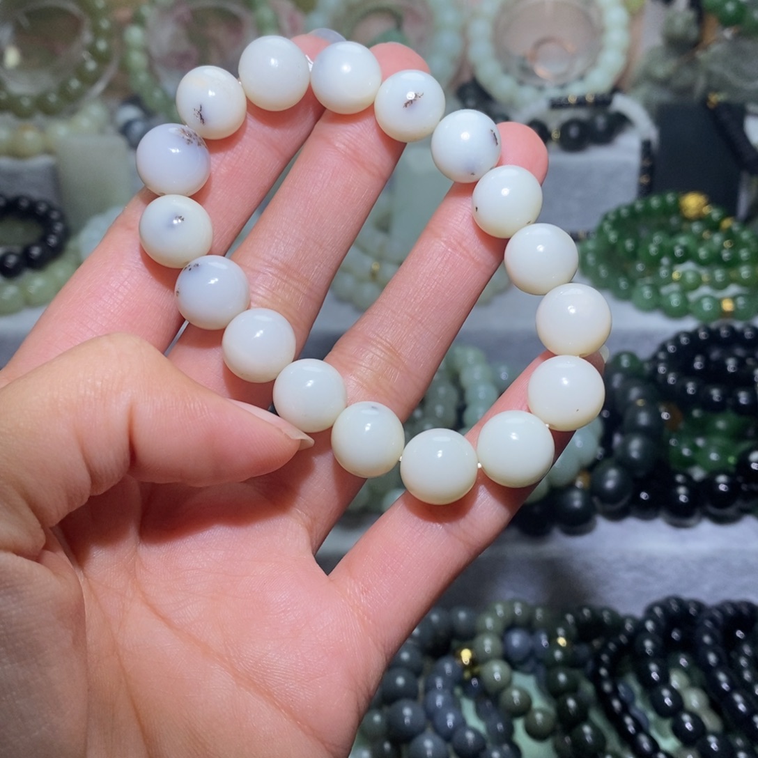 和田玉未镶嵌手链