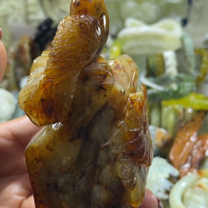 岫玉未镶嵌摆件喜鹊