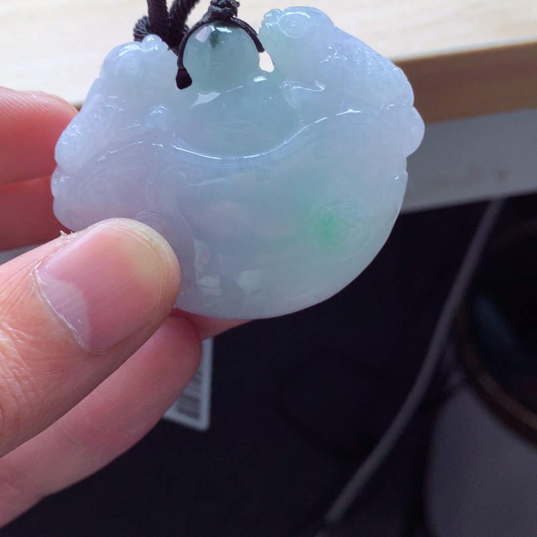 翡翠颈饰未镶嵌吊坠