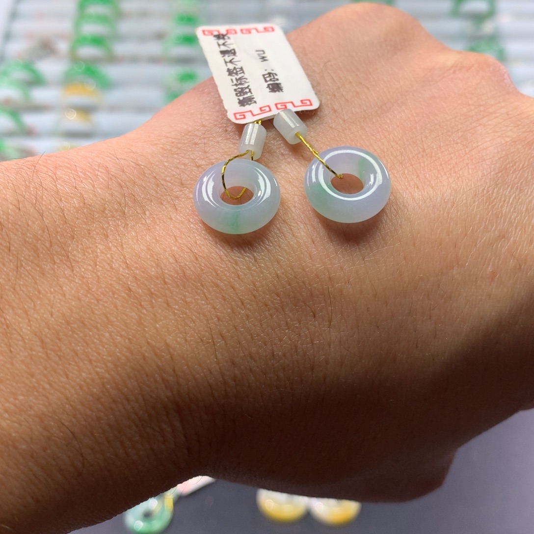 翡翠未镶嵌戒指翡翠甜甜圈