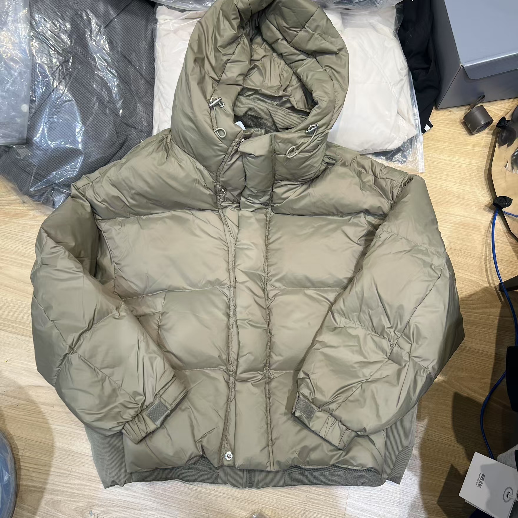 大宝男装年底清货场1-5