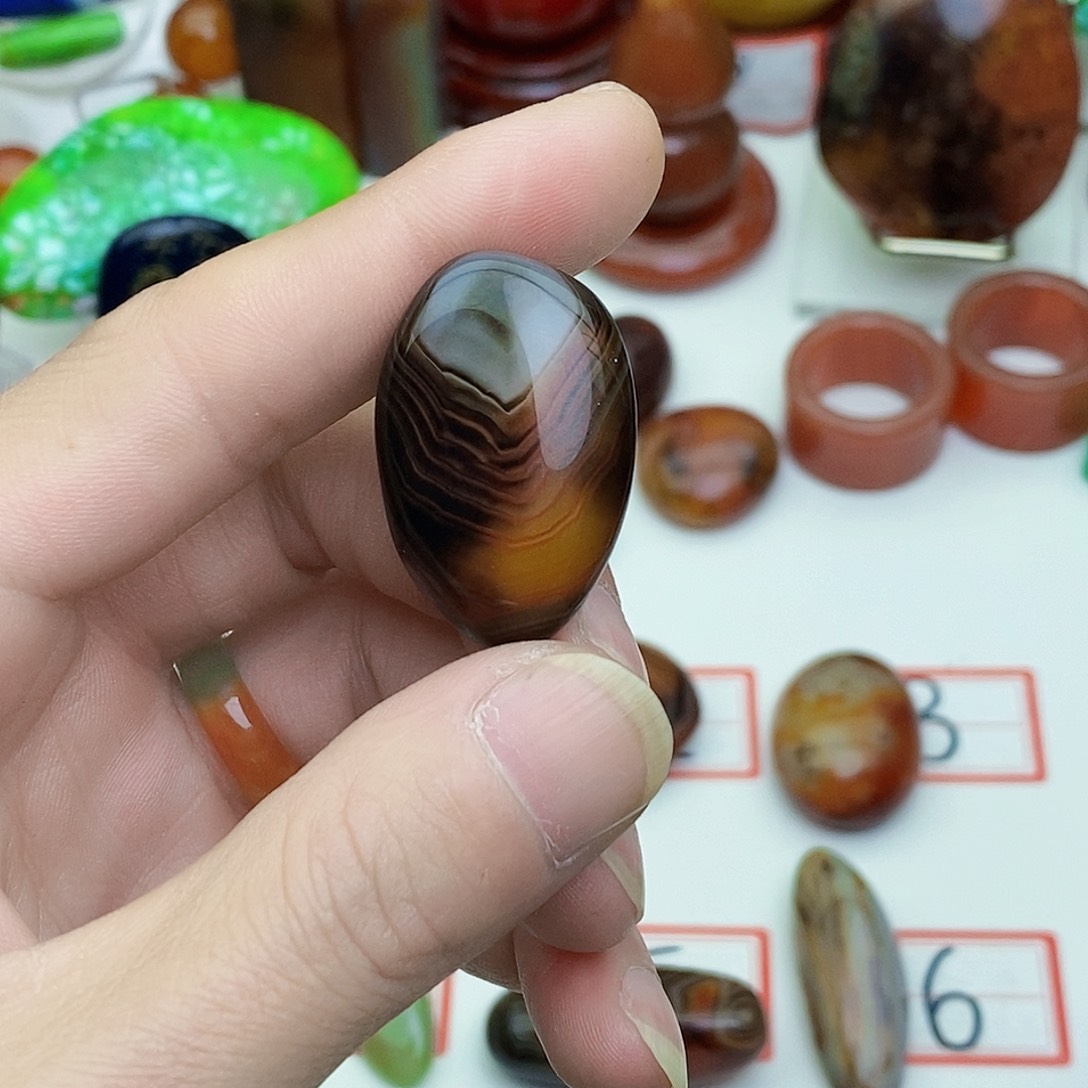 玛瑙/玉髓未镶嵌珠宝奇石
