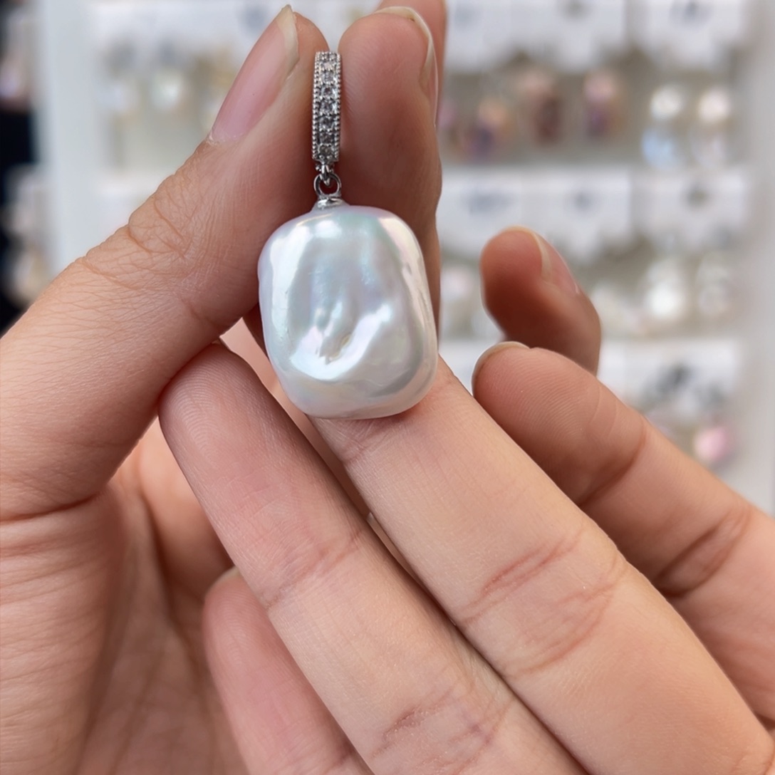 淡水珍珠吊坠(赠链)未镶嵌