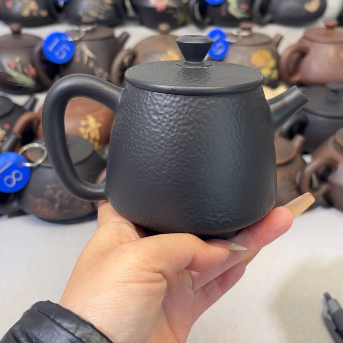 【闪购商品】红泥 微瑕 容量 230c c