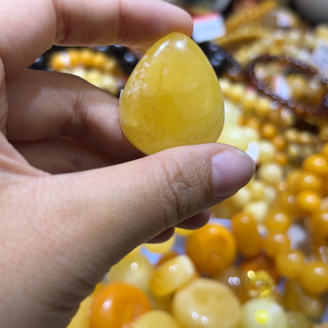 琥珀珠宝奇石未镶嵌