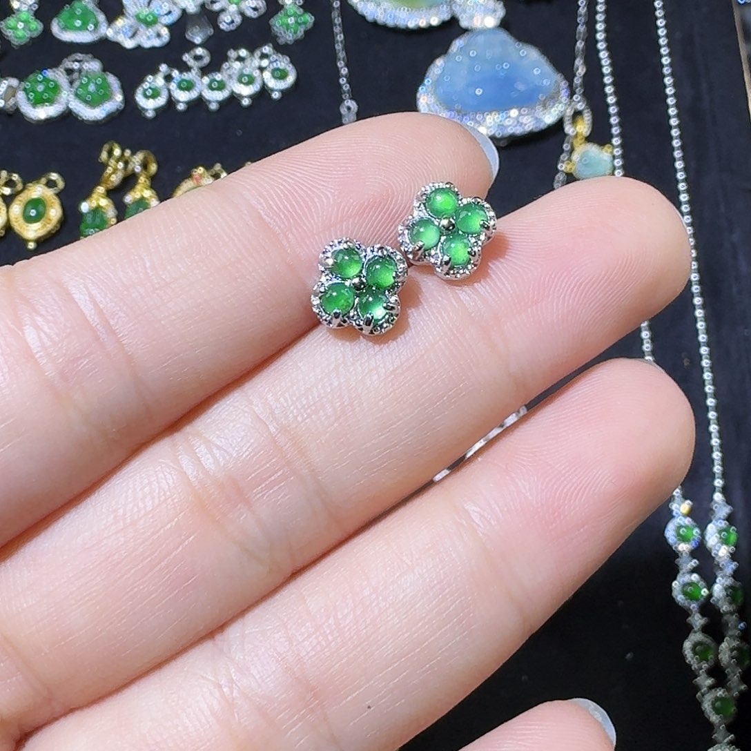 翡翠耳饰未镶嵌幸运草