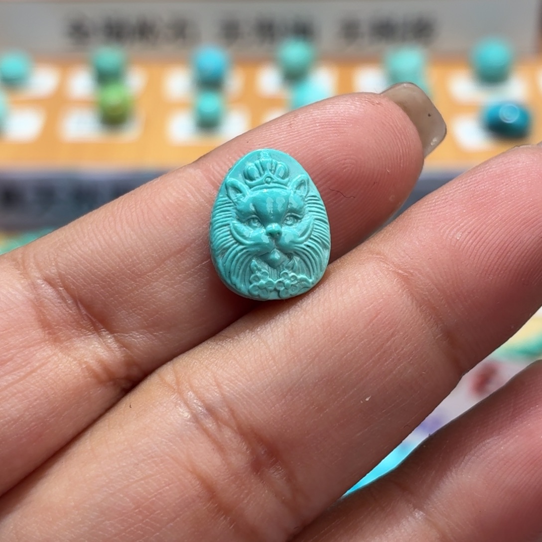 绿松石未镶嵌珠宝奇石