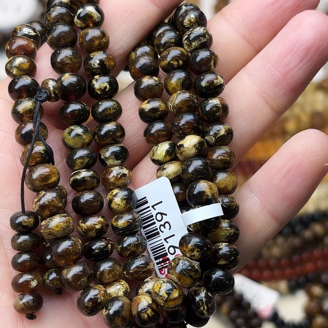 琥珀未镶嵌裸石八91391