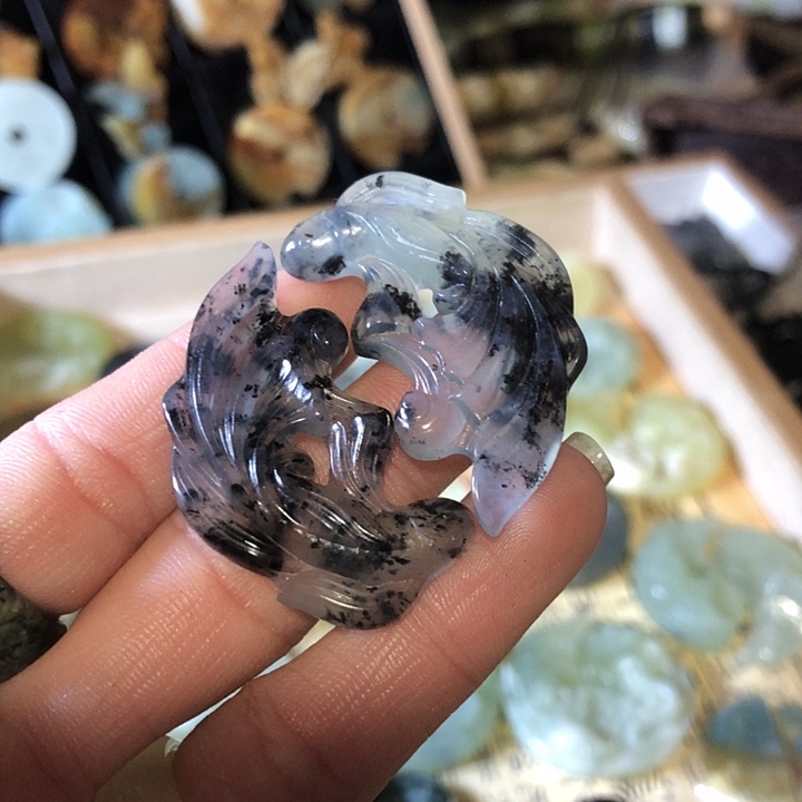 岫玉未镶嵌岫玉挂件