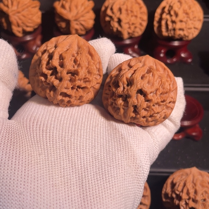 文玩核桃吊坠40官帽