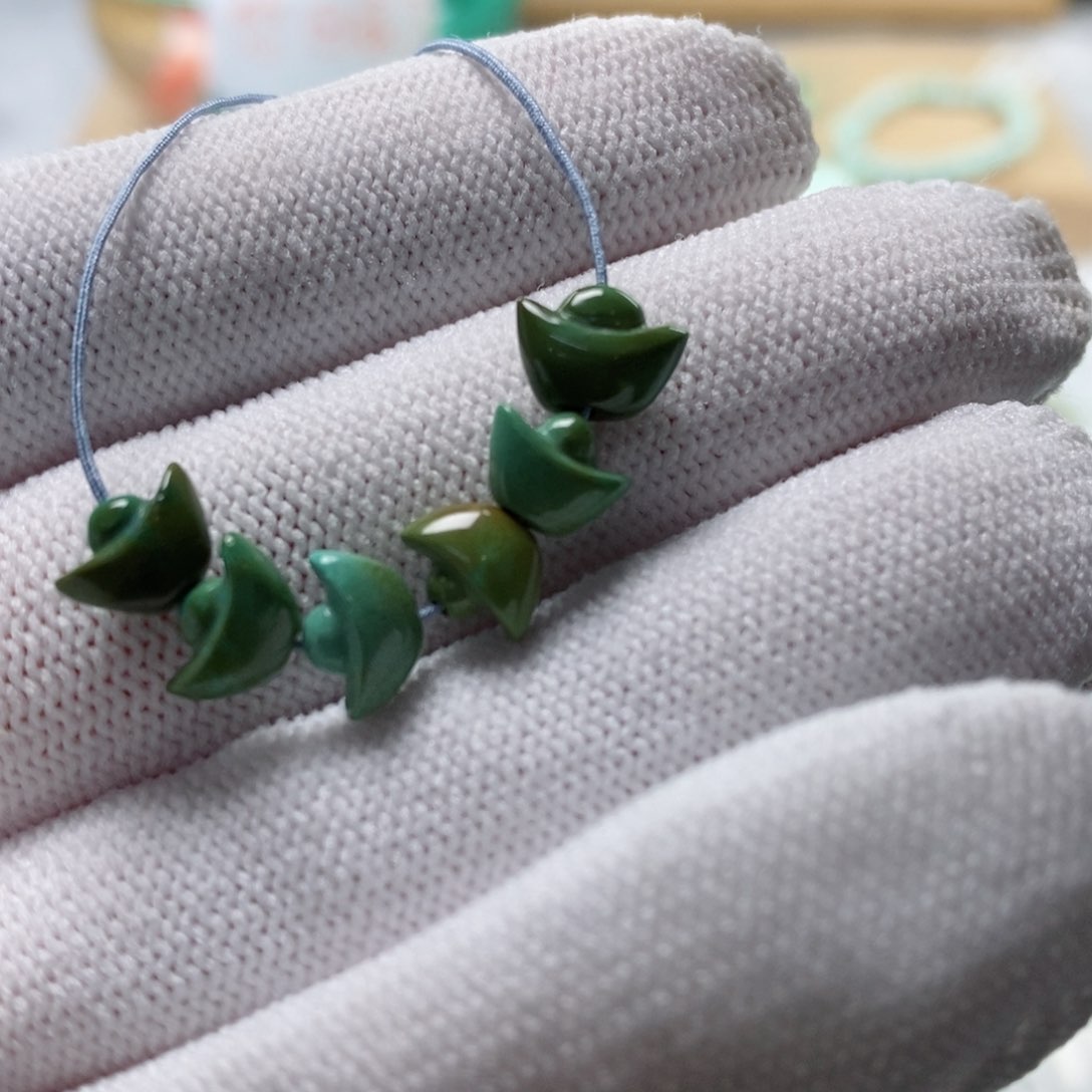 绿松石颈饰未镶嵌