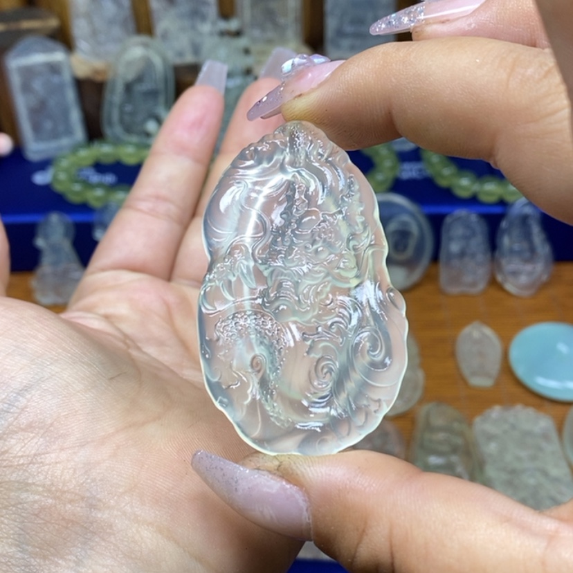 【闪购商品】蛇纹石玉颈饰未镶嵌