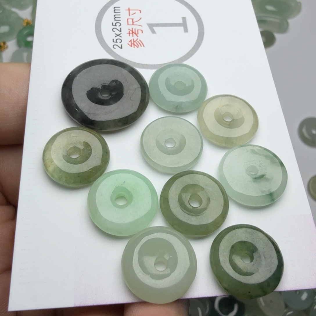 翡翠未镶嵌颈饰19