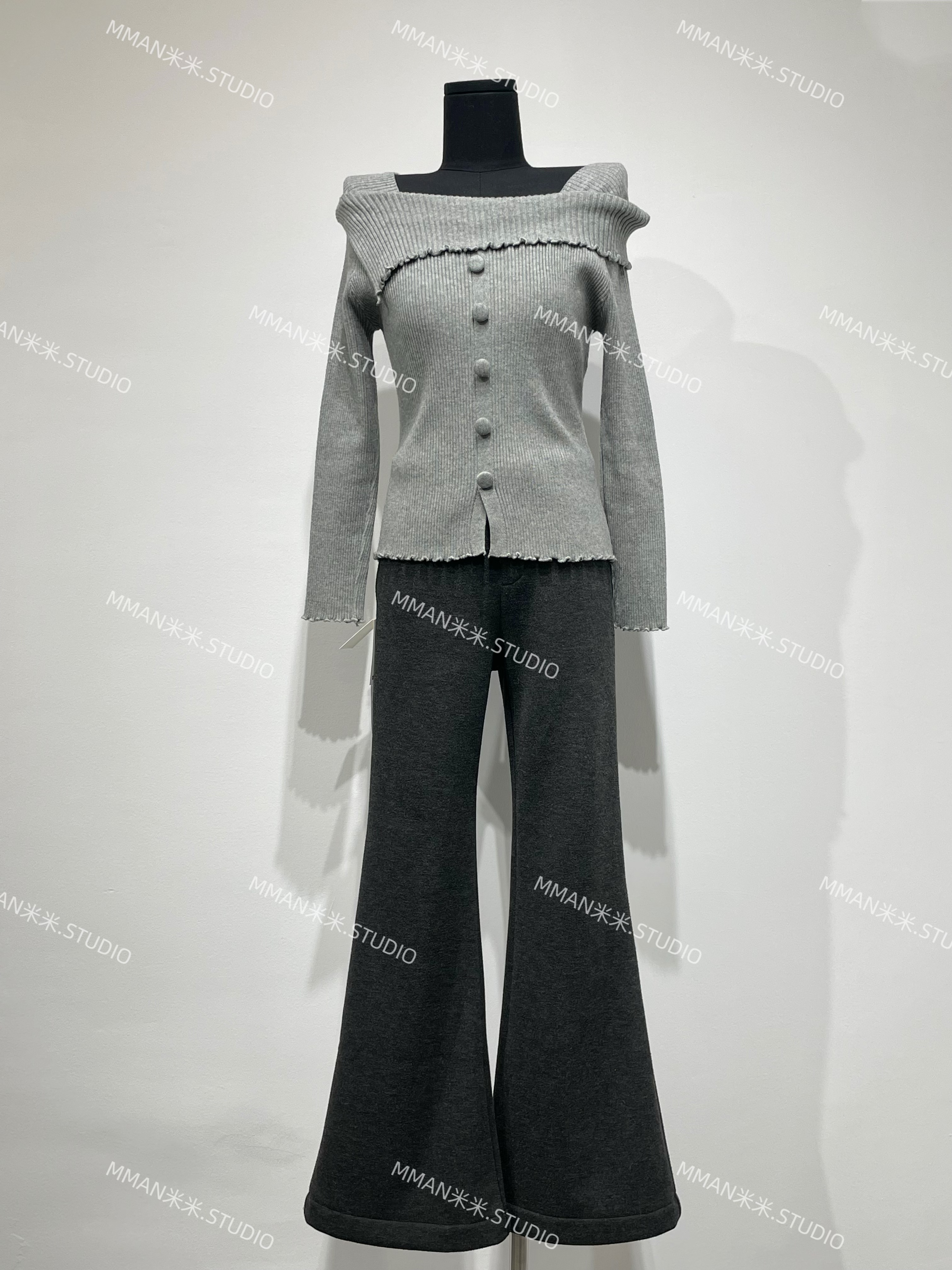 【MMAN米米】 超舒适 极简休闲运动百搭加绒遮肉微喇裤