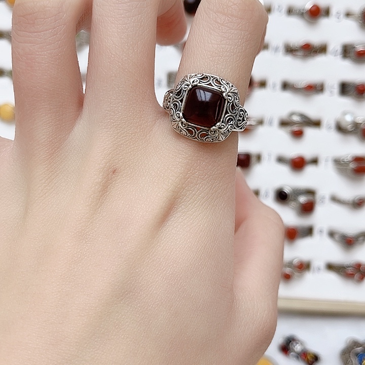 血珀戒指银S925镶嵌天然