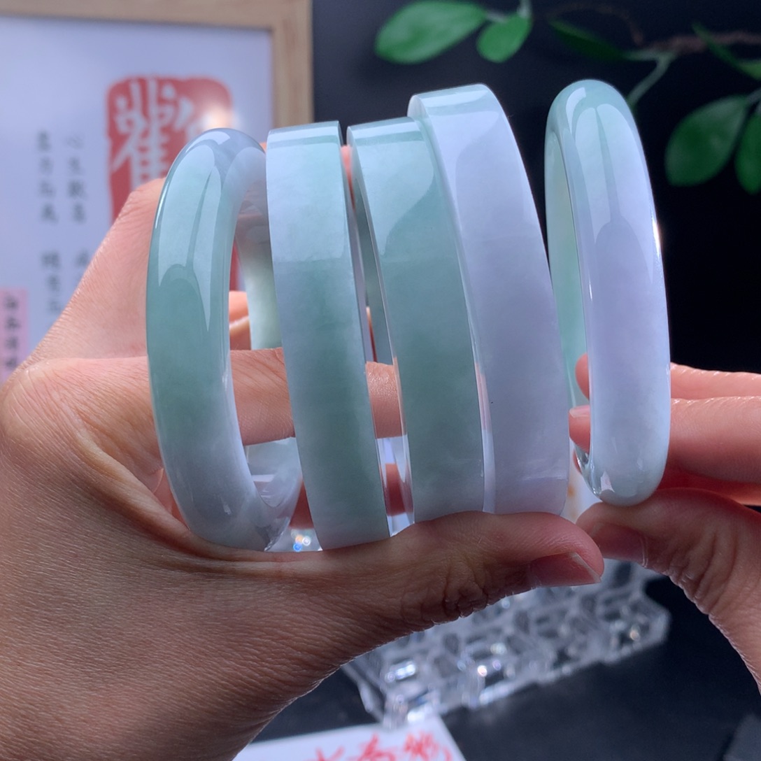 定制翡翠手镯未镶嵌