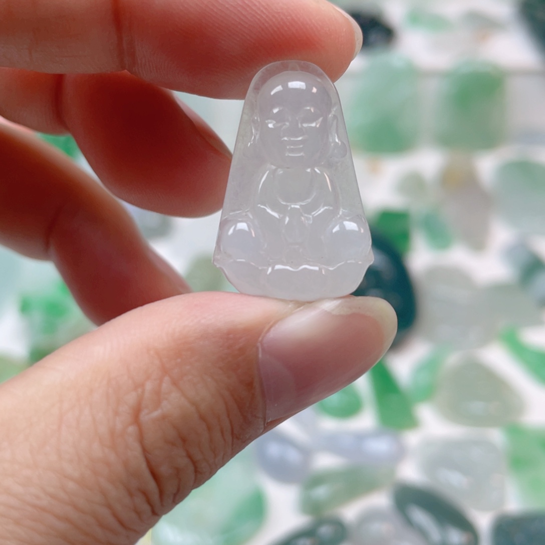 翡翠颈饰未镶嵌宝宝佛