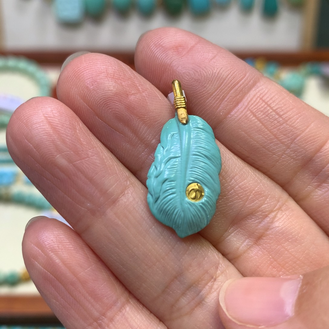 绿松石挂件18K金镶嵌
