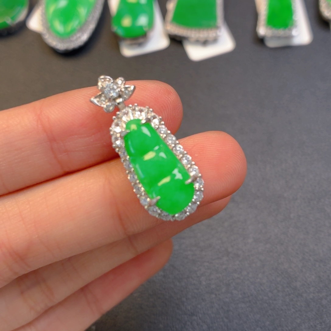 翡翠银S925镶嵌颈饰