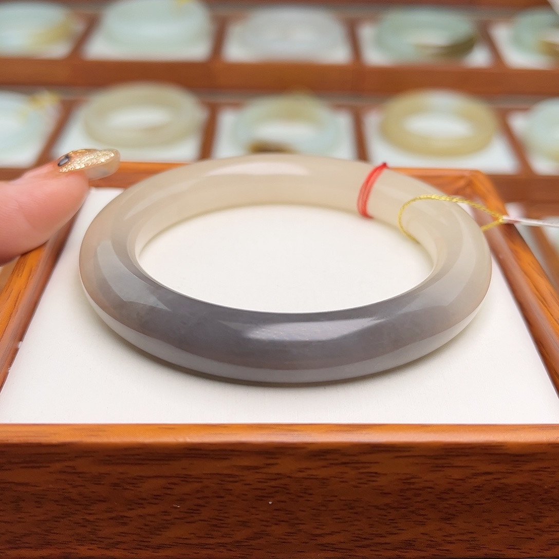 和田玉手镯未镶嵌56.2