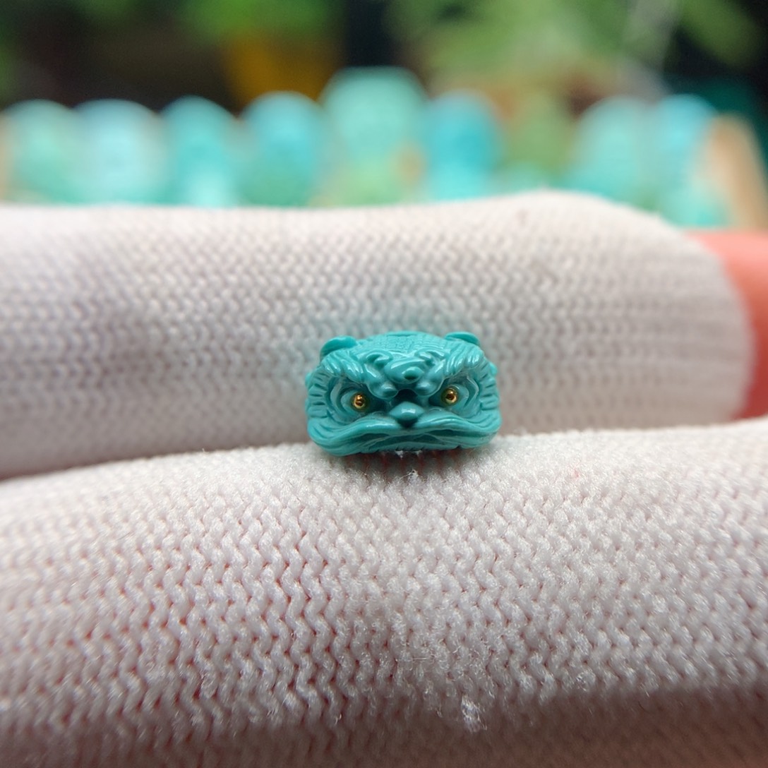 绿松石配饰未镶嵌