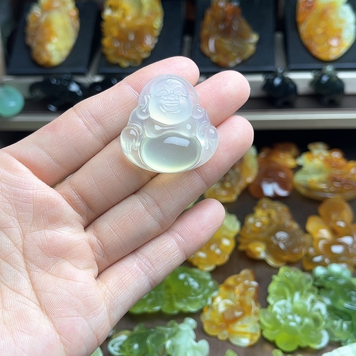 蛇纹石玉颈饰未镶嵌