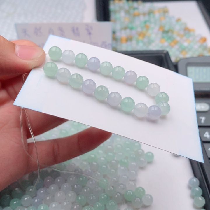 ****翡翠未镶嵌手链多样性