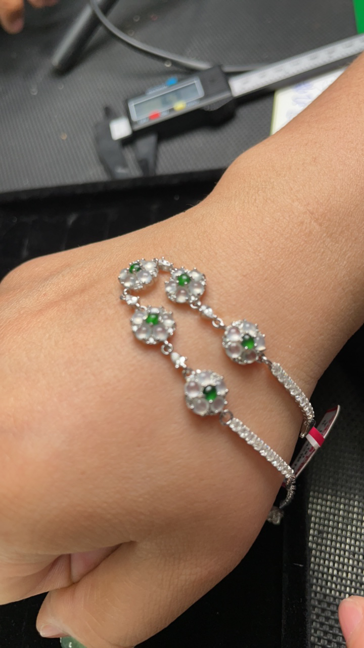 缅甸纯天然A货翡翠