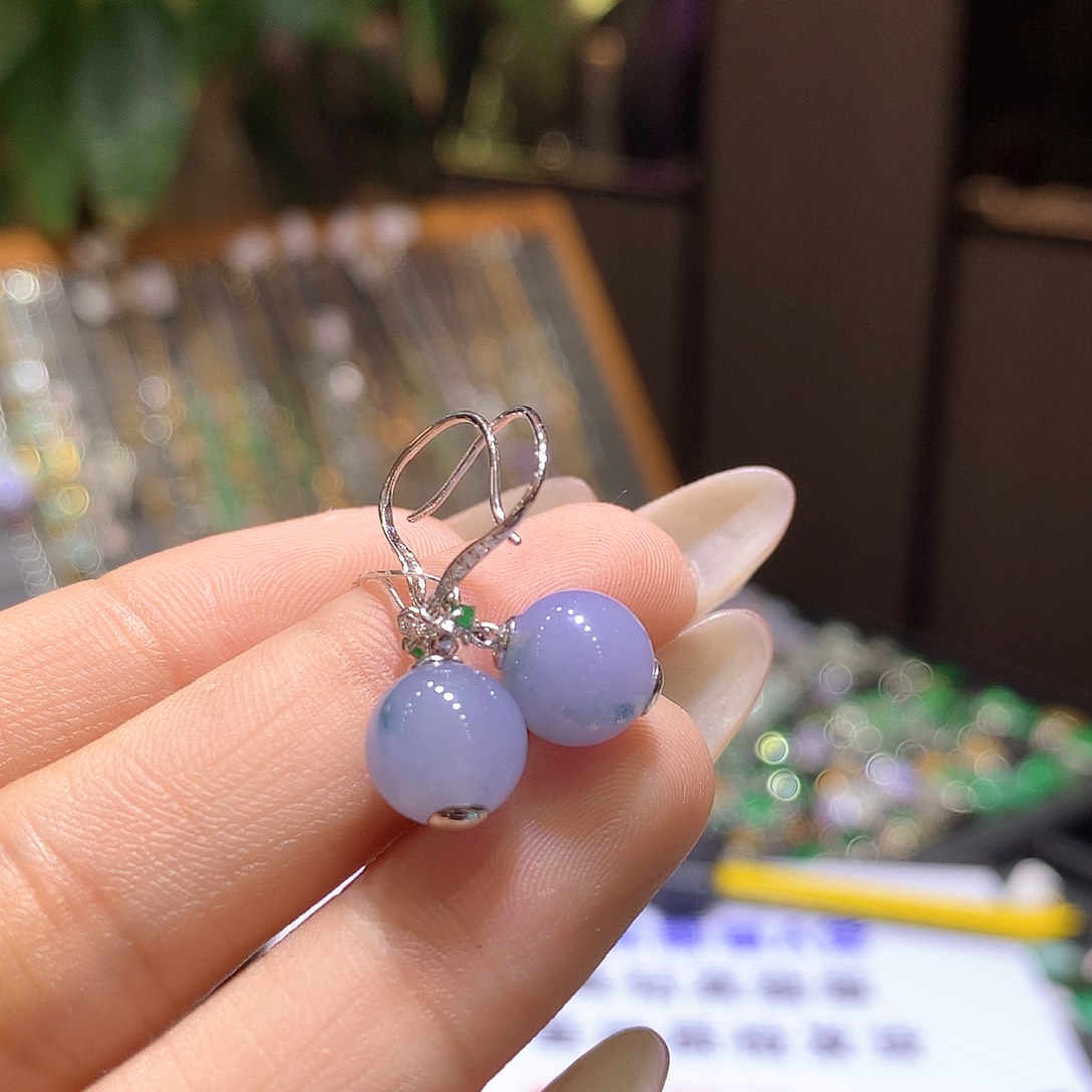 翡翠吊坠(不含链)18K金镶嵌婷***星