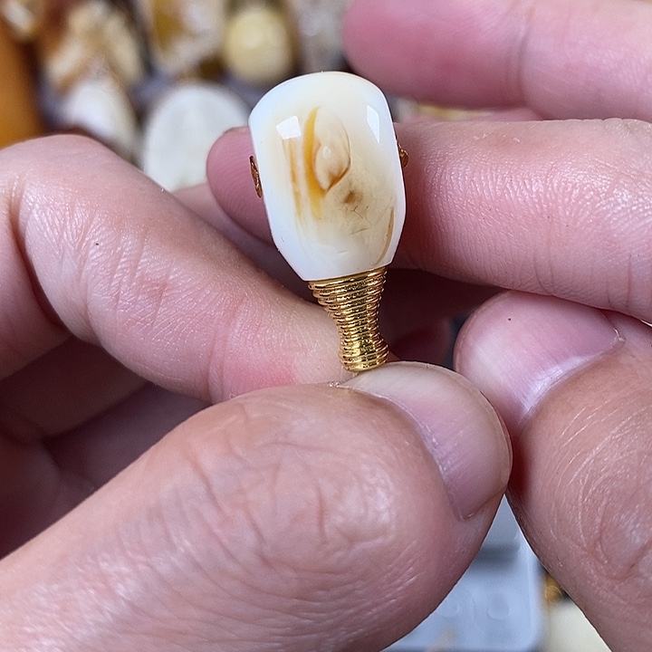 裸石琥珀未镶嵌我