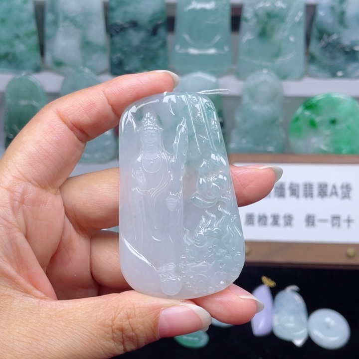 颈饰未镶嵌翡翠流*文殊菩萨