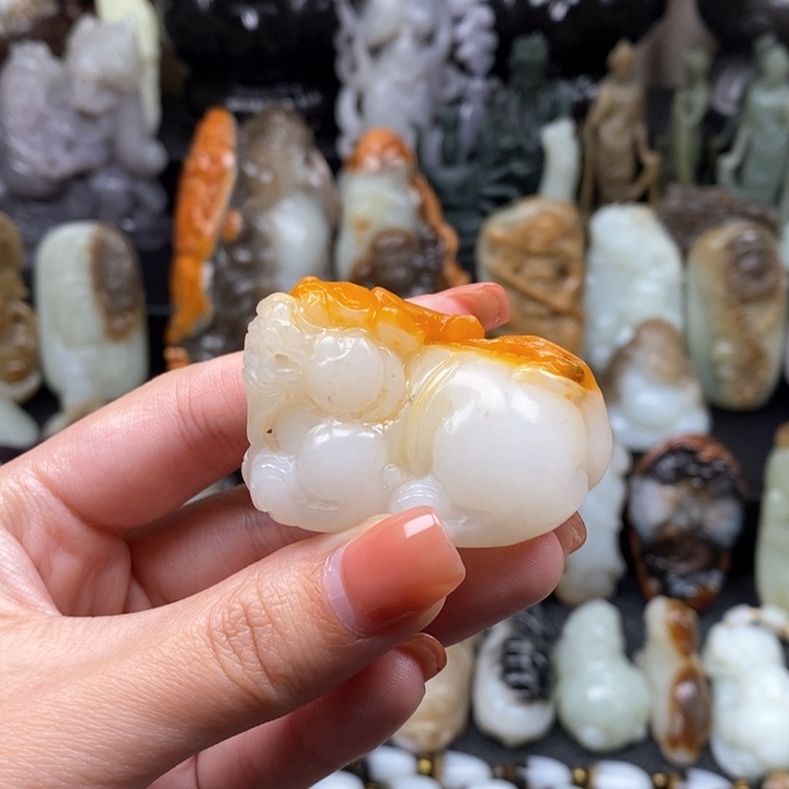 和田玉颈饰未镶嵌振*