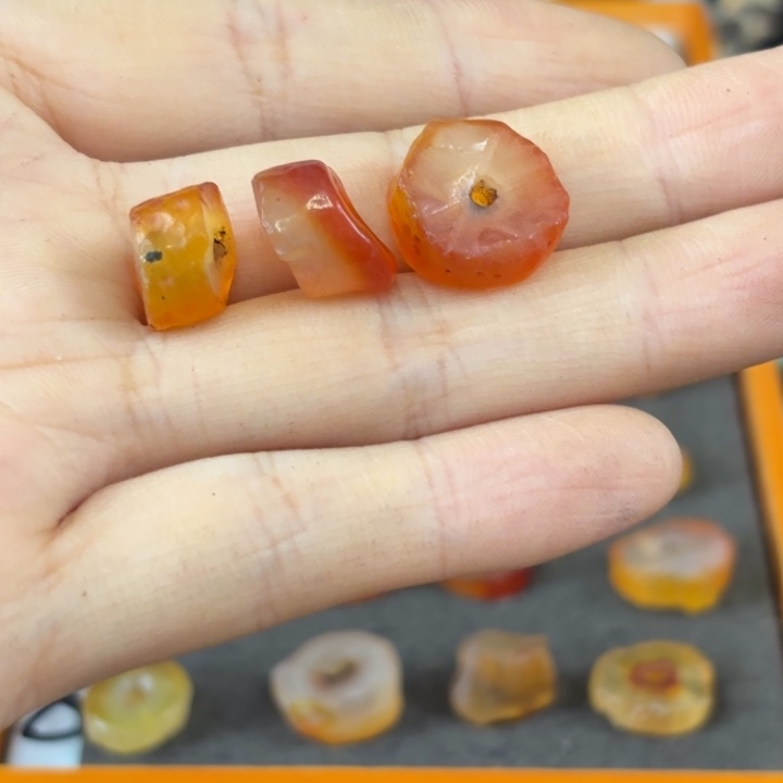 韵***味玛瑙/玉髓颈饰未镶嵌