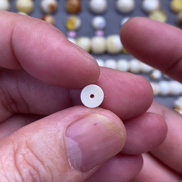 蜜蜡裸石未镶嵌L****?隔片