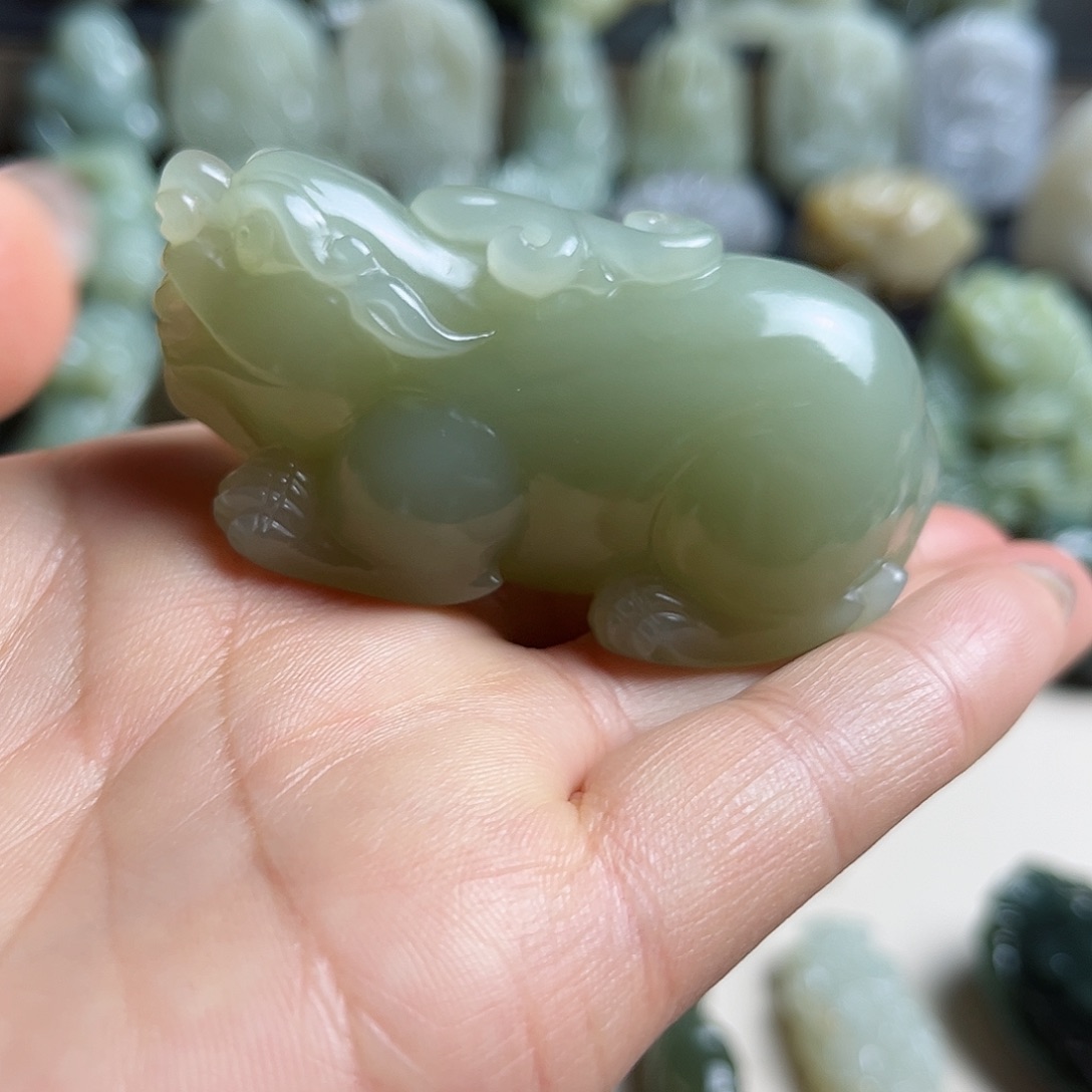 未镶嵌和田玉把件