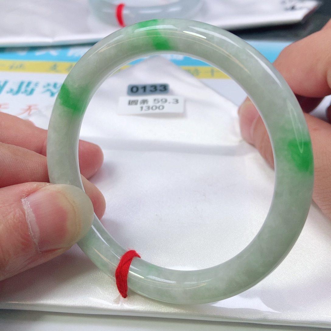 翡翠手镯未镶嵌0133号