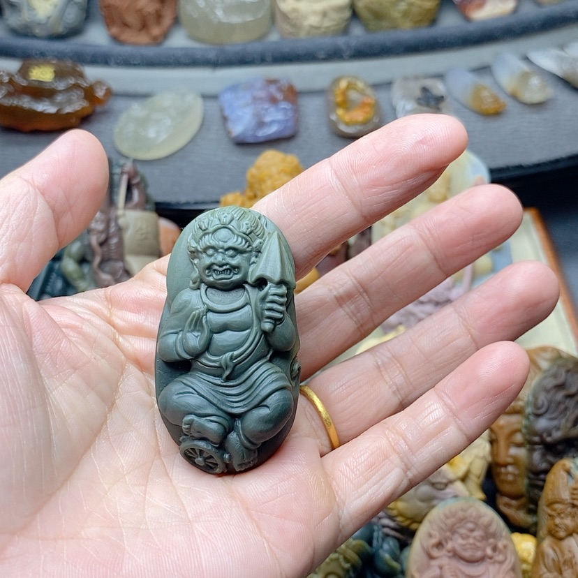 【闪购商品】定制石英质玉吊坠未镶嵌