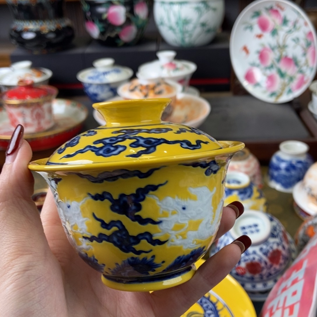 陶瓷艺术家的作品是一种