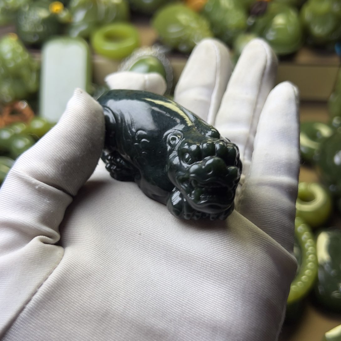 和田玉（青玉）把件未镶嵌