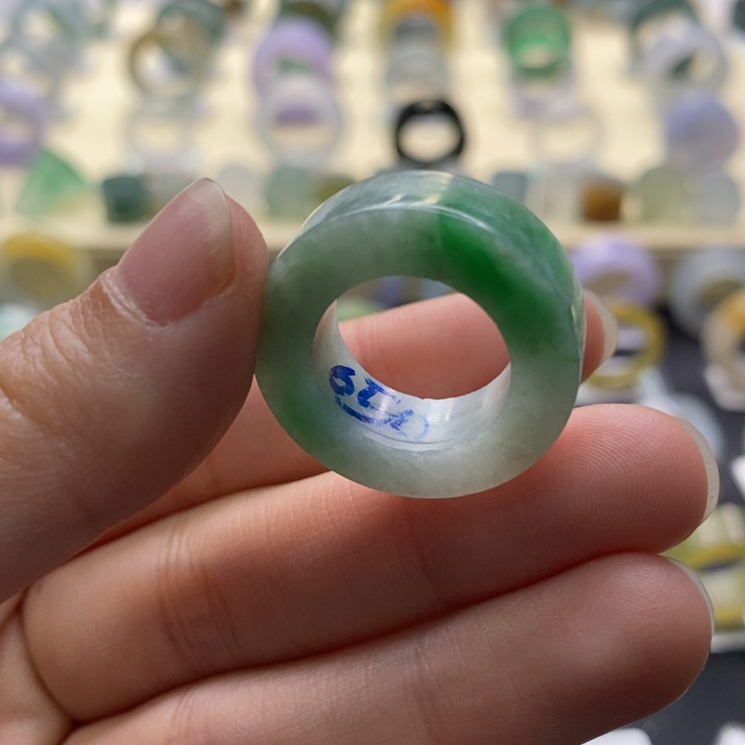 定制翡翠未镶嵌圈口9-15