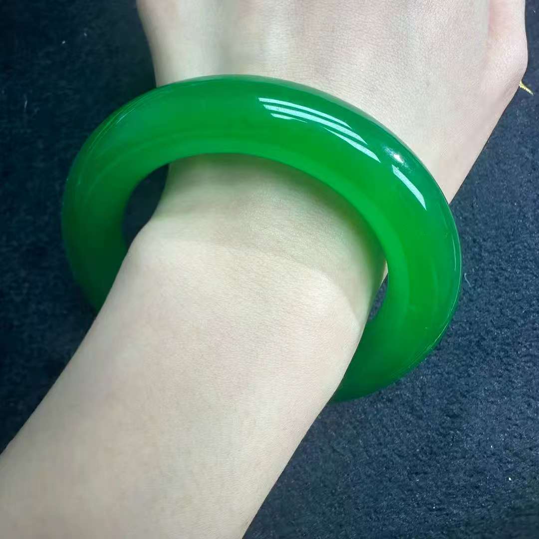 冰绿胖圆条手镯F27