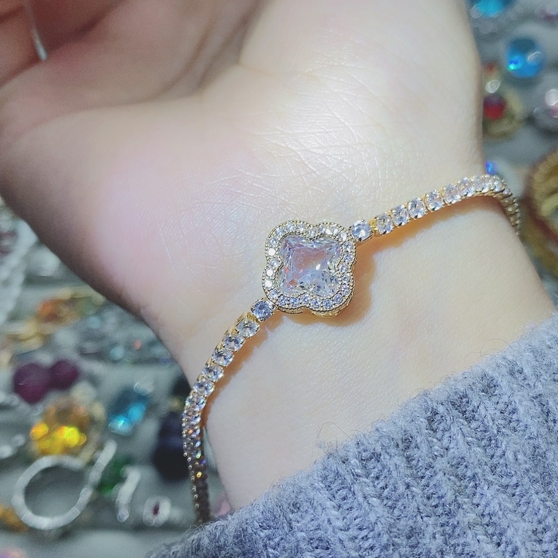 【闪购商品】托帕石耳饰银S925镶嵌